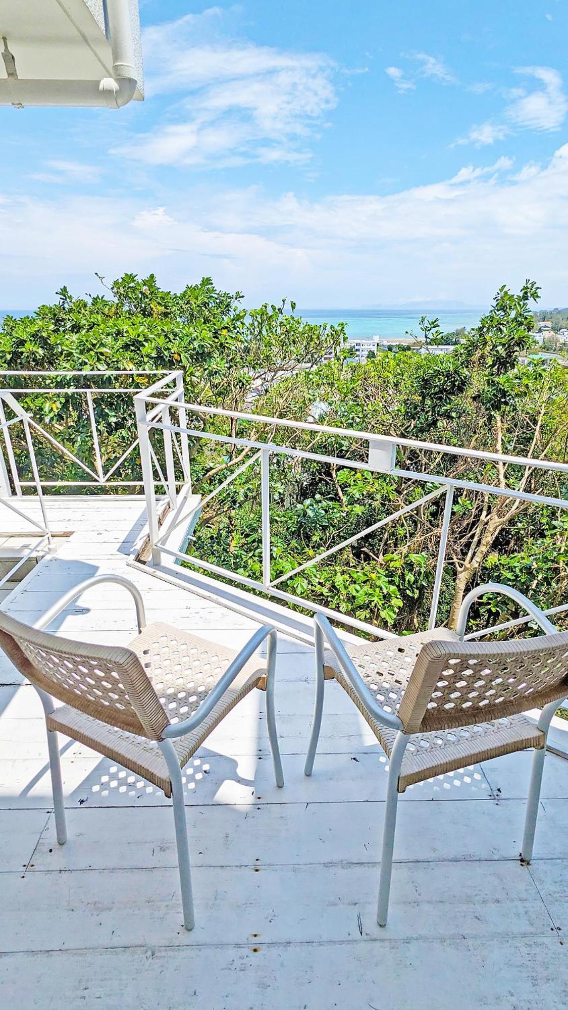 Coral Garden 7 Pools Apartment Yomitan Exterior photo